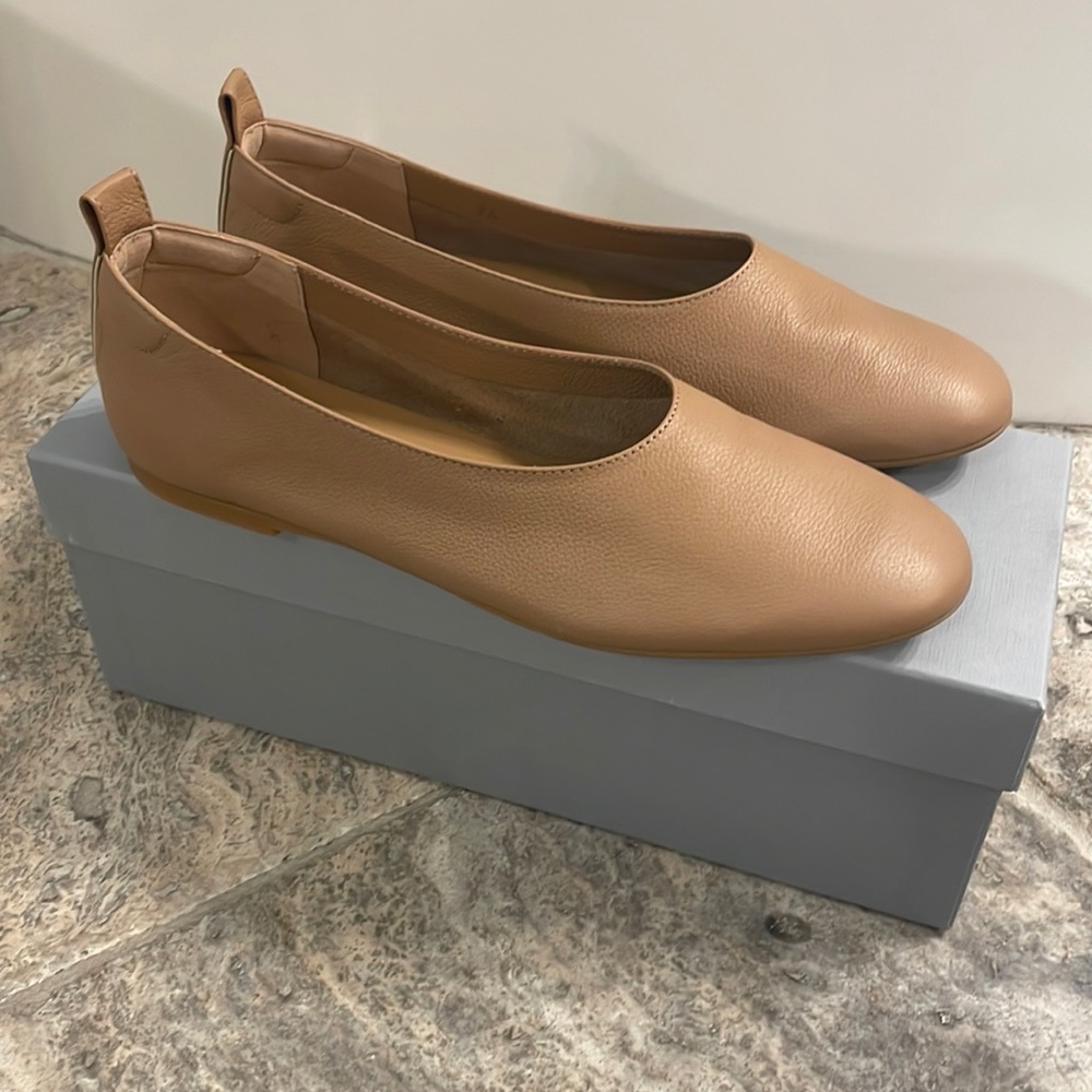NIB Everlane: The Italian Leather Day Glove. Color: caramel. Size 7.5M